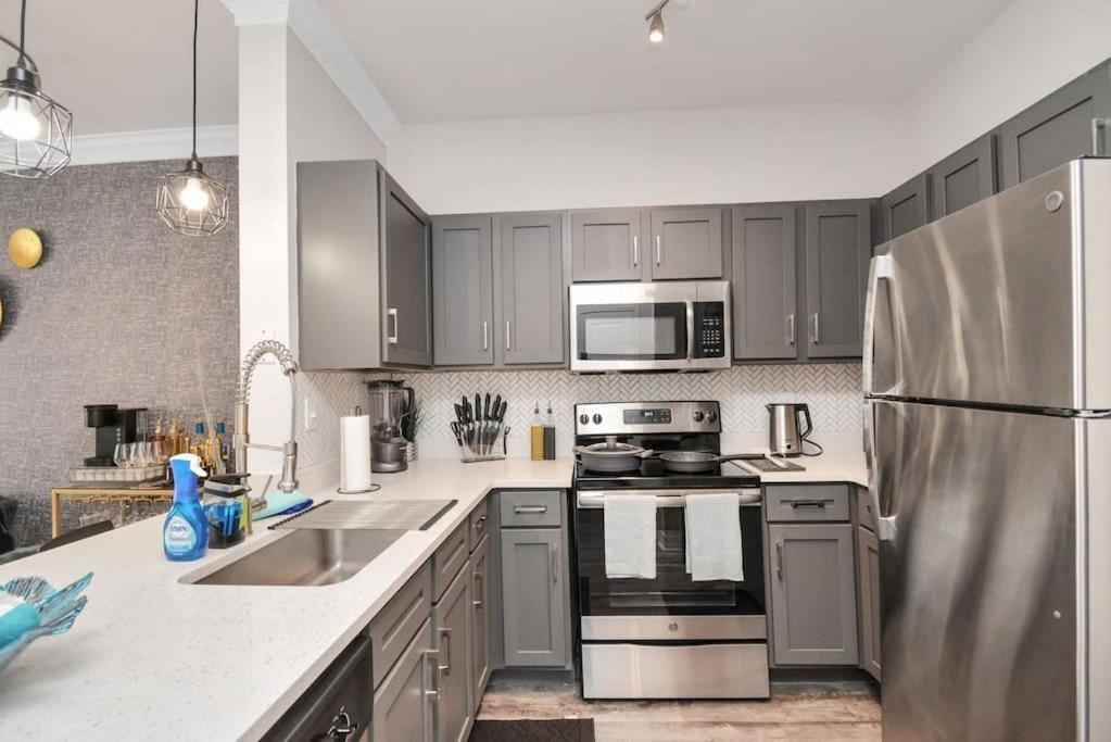 Apartment Luxury 1br ,nrg ,downtown ,med Center,galleria *