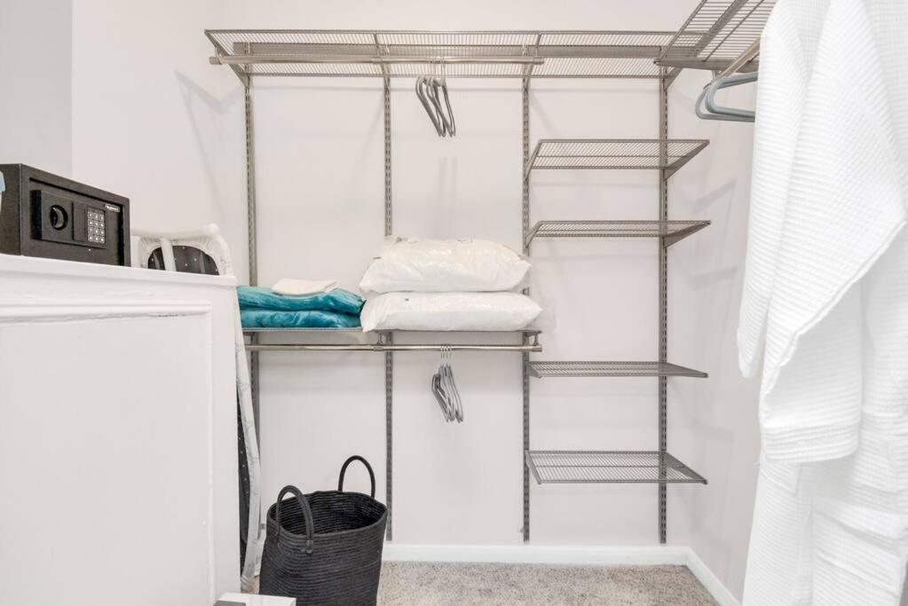 Luxury 1br ,nrg ,downtown ,med Center,galleria Apartment *